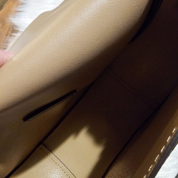 Michael Kors Khaki Purse Pebbled Leather - Picture 4 of 8
